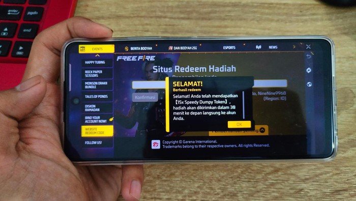 Garena Indonesia kembali merilis kode redeem Free Fire (FF). Hadiahnya masih sama seperti kode yang sebelumnya. Ada yang ingat? Kalau lupa, yuk langsung klaim sekarang juga.