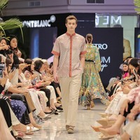Metro berkolaborasi dengan Sebastian Gunawan, Denny Wirawan, Tandamata dan Artkea, merilis koleksi eksklusif busana Lebaran 2024. Foto: Dok. Metro Depatemen Store.