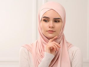 8 Masker Alami untuk Mengatasi Kulit Kering Saat Puasa