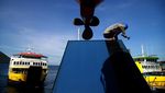 Melihat Perawatan Kapal Ferry Jelang Arus Mudik di Ternate