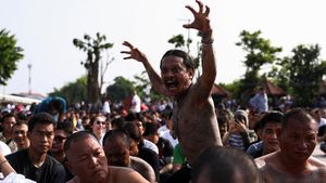 Mengintip Festival Tato Penuh Mistis di Thailand