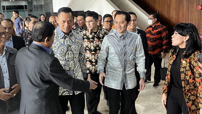 Menteri Agraria dan Tata Ruang/Kepala Badan Pertanahan Nasional (ATR/BPN), Agus Harimurti Yudhoyono (AHY) Menteri Agraria dan Tata Ruang/Kepala Badan Pertanahan Nasional (ATR/BPN), Agus Harimurti Yudhoyono (AHY)