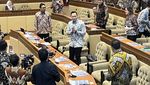 Datang Bareng Ibas, Intip Gaya AHY Rapat Perdana di DPR