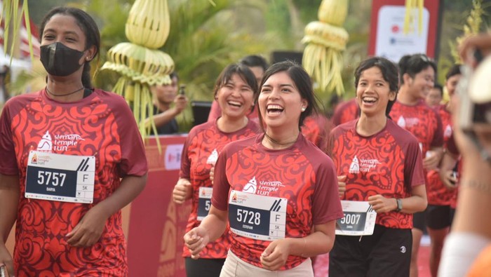 Para pelari mengikuti gelaran Sleman Temple Run.