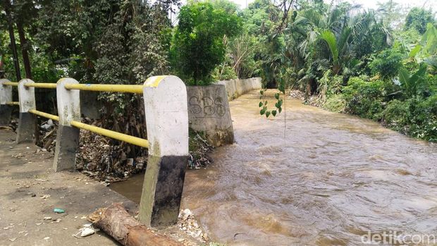 Perumahan di Sawangan sempat banjir 1,2 meter. (Ammar/detikcom)