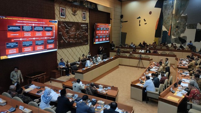 RDP Komisi II DPR dengan KPU