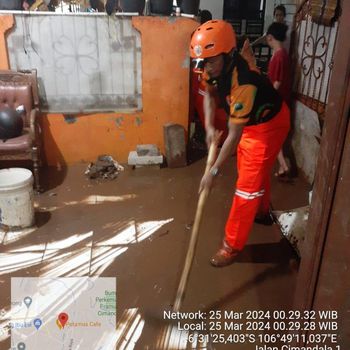 Sebanyak 959 rumah warga di Kabupaten Bogor, Jawa Barat (Jabar), dilanda banjir. Ada 219 orang mengungsi ke tempat lebih aman. (dok BNPB)