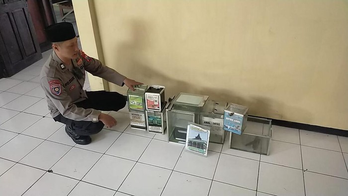 Temuan kotak amal di Blitar