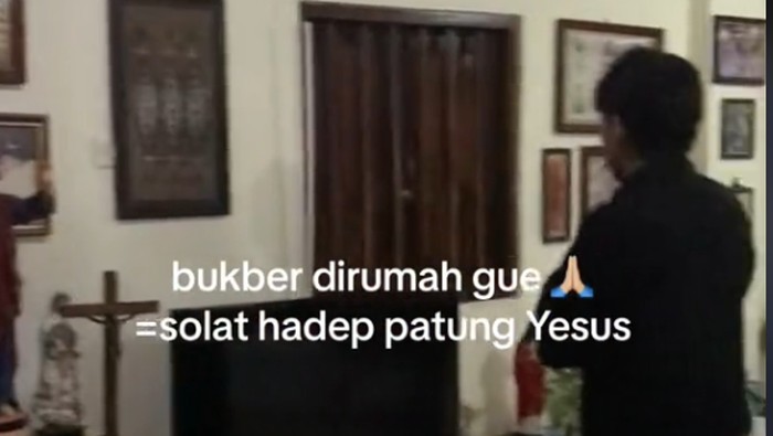 Beredar video viral bukber di rumah nonis, salat berjamaah menghadap patung Yesus mendadak viral di media sosial