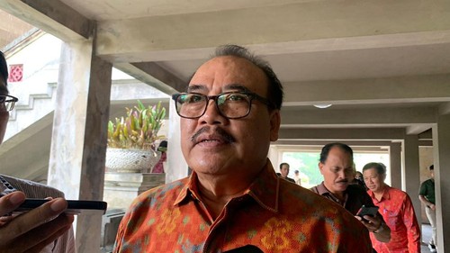 Wakil Ketua DPRD Provinsi Bali I Nyoman Sugawa Korry di kantor DPRD Provinsi Bali, Senin (25/3/2024).