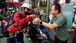 Berbagi Takjil dengan Kemasan Ramah Lingkungan