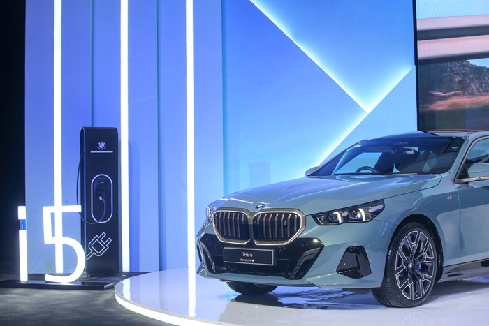 Sedan listrik BMW i5