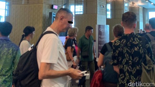 Bule Prancis mesum yang mengolok petugas imigrasi dideportasi dari Bali.