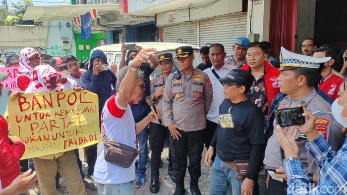Demo PSI Surabaya