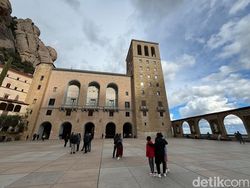 Adu Kamera Xiaomi 14 Vs iPhone 15, Oke Mana?