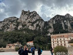 Adu Kamera Xiaomi 14 Vs iPhone 15, Oke Mana?