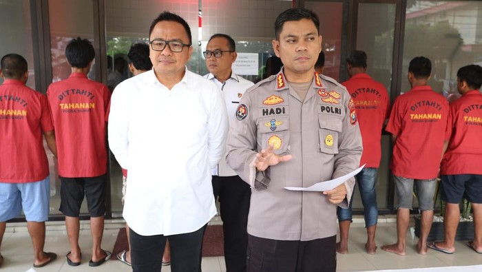 Kabid Humas Polda Sumut Kombes Hadi Wahyudi menyampaikan data pengungkapan tindak pidana narkoba. (Dok. Polda Sumut)