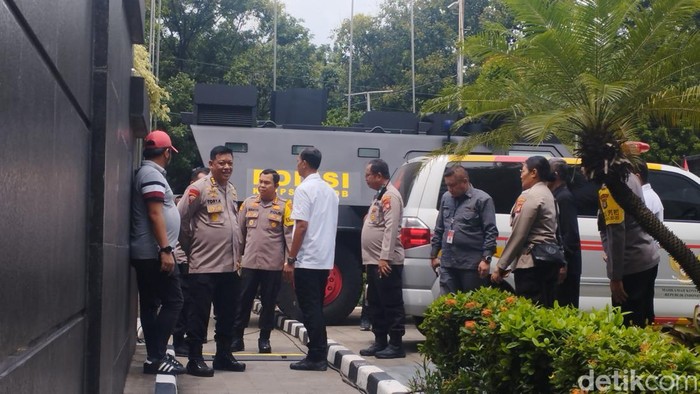 Kunjungan Kapolres Jakpus ke MK: Persiapan Pengamanan Sidang Sengketa Diintensifkan