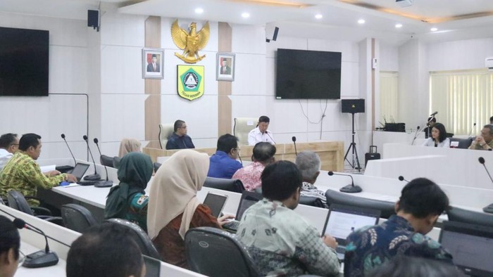 Komisi X DPR mengunjungi Pemerintah Kabupaten (Pemkab) Bogor, Jawa Barat. Kunjungan tersebut membahas isu perundungan atau bullying dan kekerasan terhadap anak.