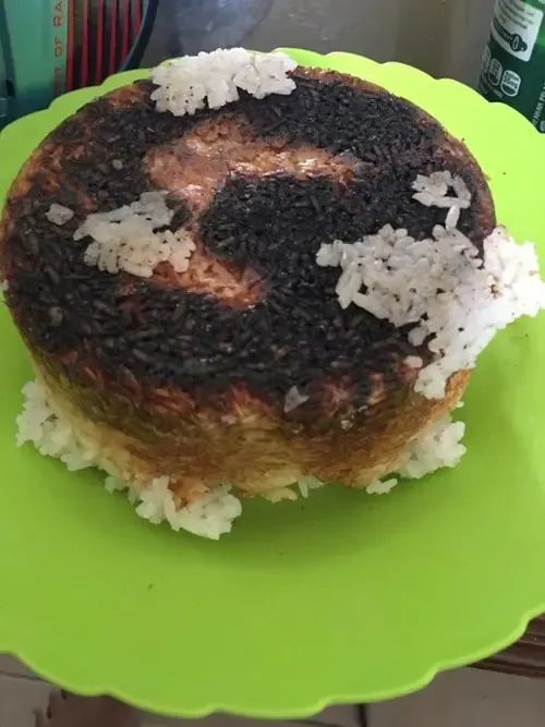 Kreasi Masakan Gagal Total Ini Bikin Ngakak Sekaligus Kasihan Lihatnya