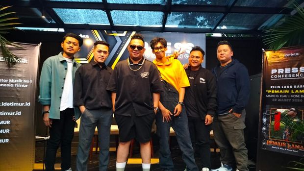 Mario G Klau dan Mone Band
