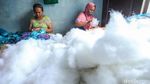 Melihat Pembuatan Bantal Leher di Bekasi