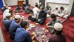 Mengintip Suasana Ramadan di Anjungan Lepas Pantai Pertamina