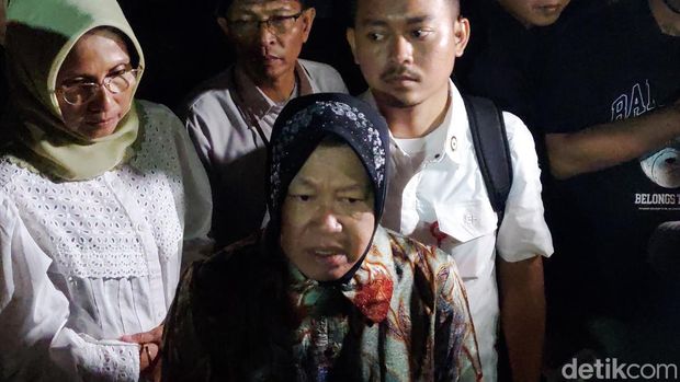 Mensos, Tri Rismaharini, sambangi pengungsian warga terdampak bencana longsor di KBB