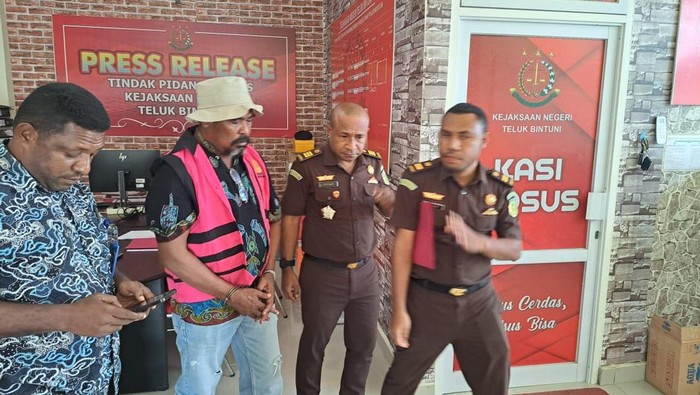 Oknum polisi di Teluk Bintuni jadi tersangka korupsi pengadaan mobil Damkar dengan kerugian negara Rp 1,2 miliar. Dokumen Istimewa