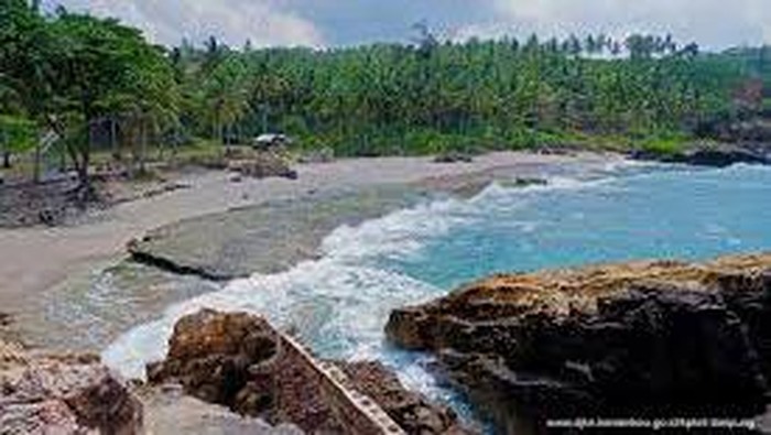 Pantai Marina di Lampung Selatan