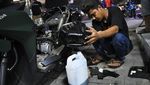 Parah! Puluhan Kendaraan Mogok Akibat Bensin Tercampur Air di SPBU Bekasi