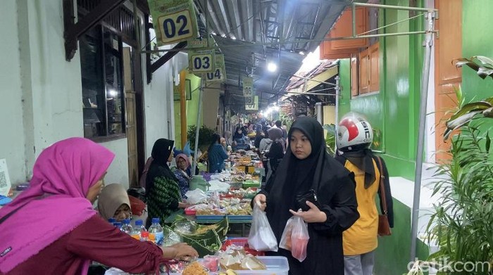 Ngabuburit Di Pasar Sore Ramadhan Kauman Tertua Di Jogja Nih