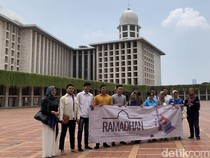 Wisata Religi 3 Masjid Ikonik Jakarta, Nggak Cuma Muslim yang Ikut, Nonis Juga Ada