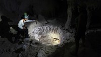 Pembangunan proyek Kereta Maya yang ambisius di Meksiko telah menimbulkan kekhawatiran serius di kalangan pemerhati lingkungan dan aktivis atas kerusakan sistem gua kuno di Semenanjung Yucatan, Meksiko.