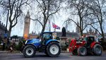 Puluhan Traktor Konvoi di Parlemen Inggris Protes Impor Pangan
