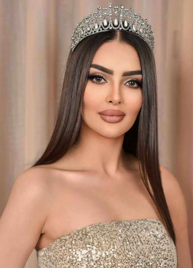 Miss Universe bukan kontes kecantikan pertama yang diikuti Rumy Alqahtani. Sebelumnya dia pernah berkompetisi di Miss Planet International di Vietnam, Miss Woman International di Roma, Miss Europe Continental, dan Miss Arab World. Foto: Instagram/@rumy_alqahtani