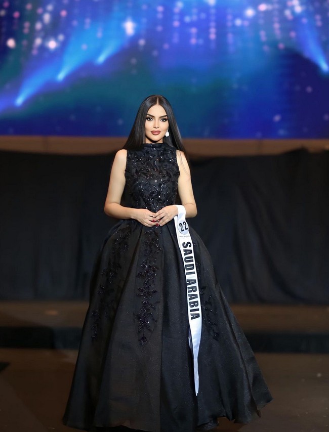 “Kontribusi saya untuk belajar tentang budaya dunia dan mentransfer budaya dan warisan asli Saudi kepada dunia, tuturnya. Foto: Instagram/@rumy_alqahtani