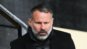 Ryan Giggs: Man United Harus Beli Gelandang!