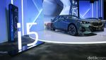 Sang Penggoda Itu Bernama BMW i5 Listrik