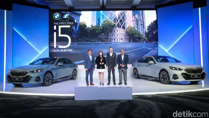 Sang Penggoda Itu Bernama BMW i5 Listrik