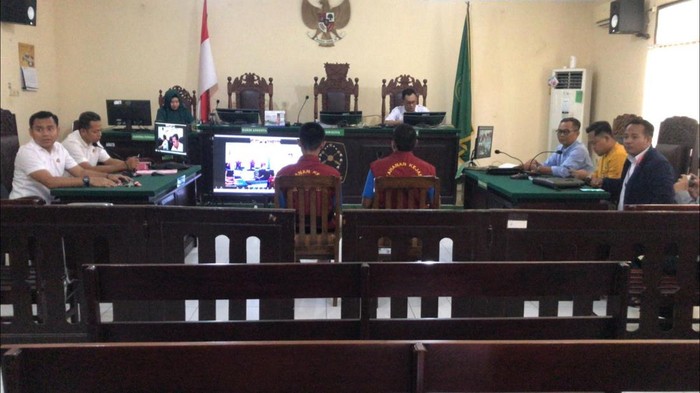 Sidang  perkara penganiayaan santri Kediri
