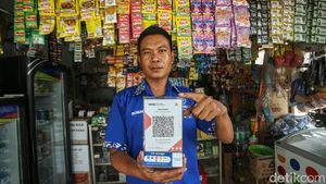 Warung Kelontong Somad Mudahkan Gamers di Kampung Bekasi