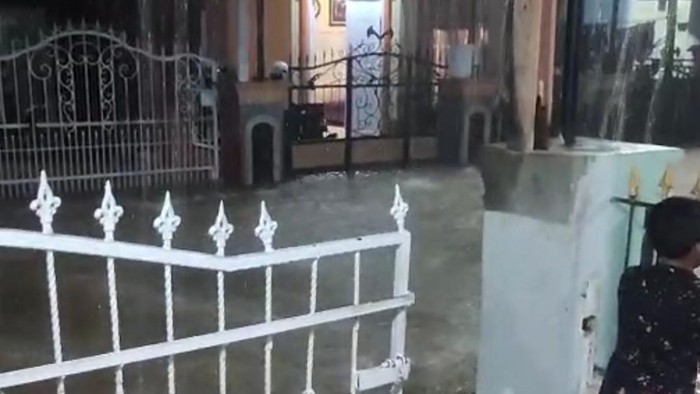 Banjir merendam rumah warga di Palopo sejak Rabu (27/3) dini hari. Dokumen Istimewa