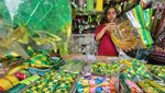 Berburu Pernik-pernik Lebaran di Pasar Asemka
