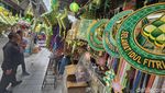 Berburu Pernik-pernik Lebaran di Pasar Asemka