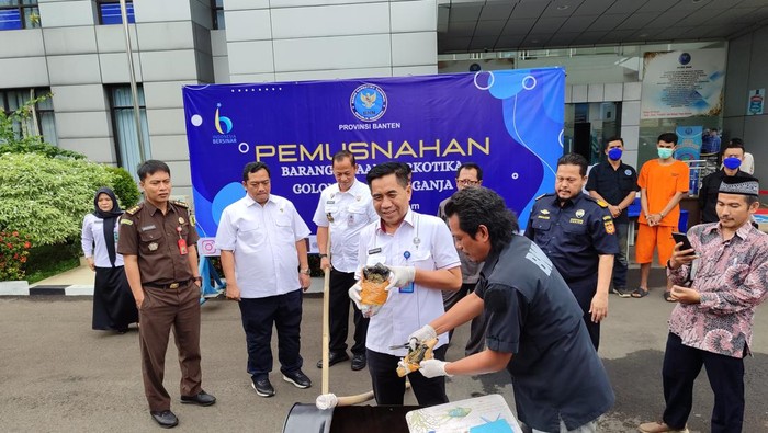 BNN Banten tangkap pelaku narkotika jenis Ganja di Tangerang