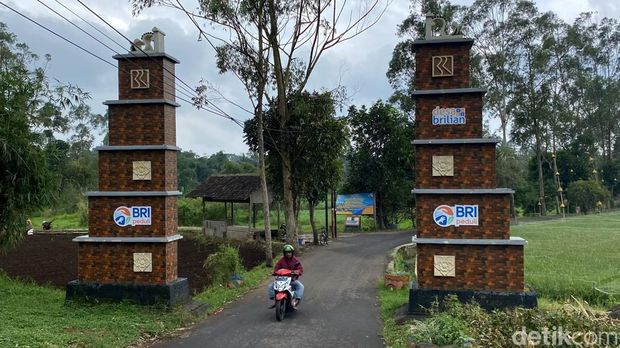 Desa Sukalaksana, Kecamatan Samarang, Kabupaten Garut menjadi juara 1 Program Desa BRILian Tahun 2021