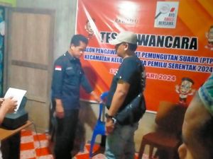 Kronologi 2 Anggota Bawaslu Muba Diserang-Ban Mobil Dirusak Massa Caleg