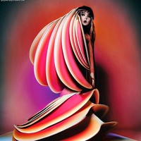 Bjork juga tampil unik dengan gaun karya KWK by KAYKWOK. Gaun berlayer warna merah ini bak karya seni yang cocok dengan kepribadian Bjork yang kerap tampil extravaganza. Foto: dok. Vogue Scandinavia