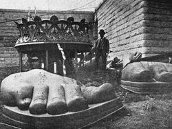 Foto Ikonik Pembangunan Patung Liberty